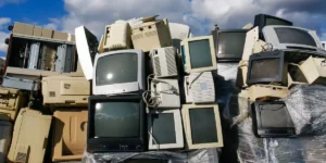 How IT Companies Can Save Costs by Selling Old Computers to E-Waste Buyers
